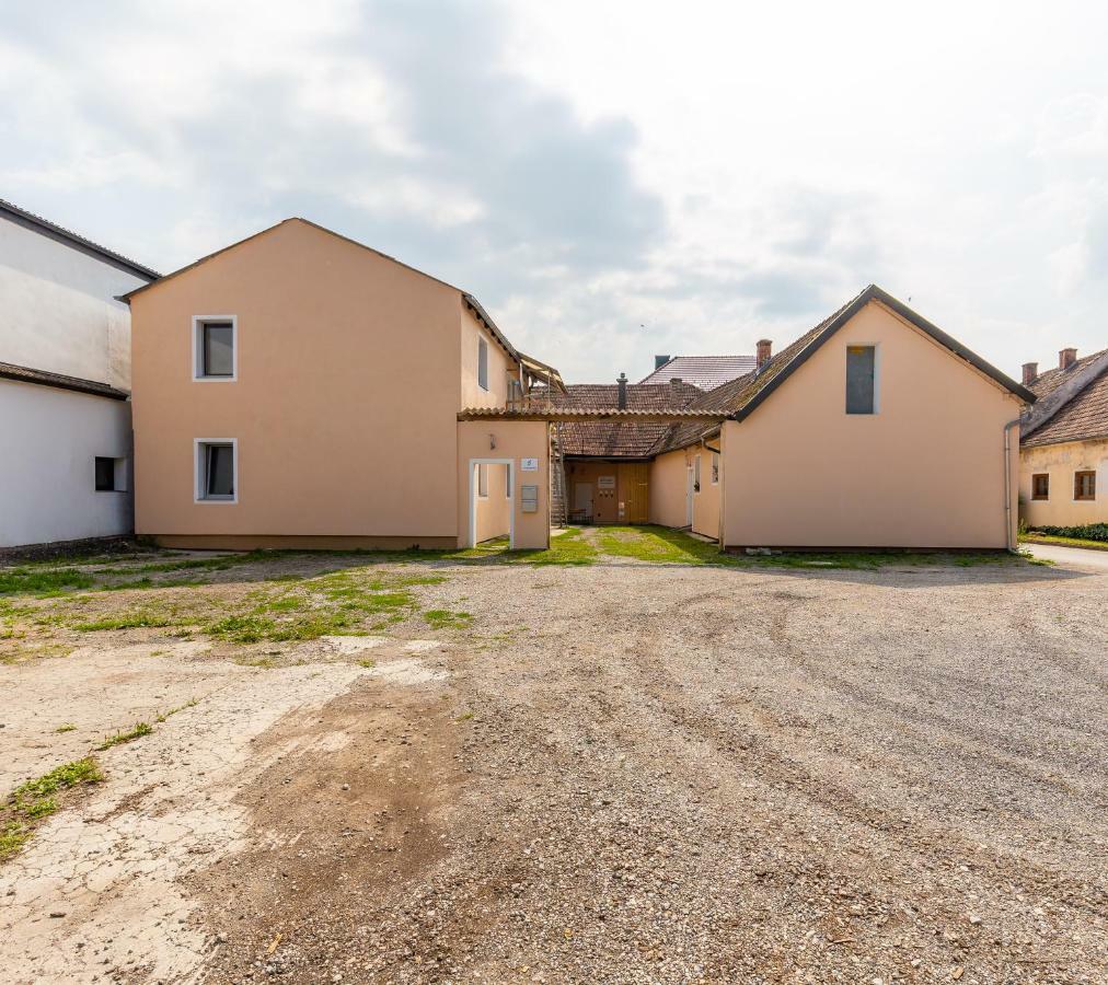 Atrium Untergrafendorf Daire Boheimkirchen Dış mekan fotoğraf